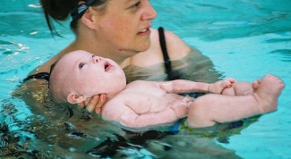 How to teach baby to swim