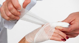 How to treat the wound with iodine