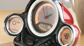 How to translate motorcycle clock watch