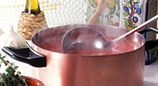 Как приготовить суп-пюре из свеклы с копченым угрем
