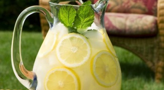 Как приготовить лимонный напиток с медом 