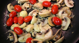 Как приготовить грибы в томатном пюре