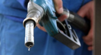 Как быстро меняются цены на бензин