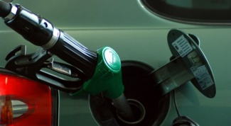 Как изменится цена на бензин осенью
