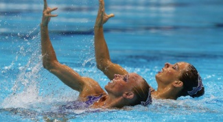Летние олимпийские виды спорта: синхронное плавание