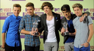 Кому вручены премии MTV Video Music Awards 2012