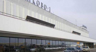 How to get to the Pulkovo airport