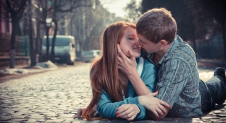 How to fall in love with a guy who likes you