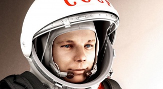 Why died Gagarin