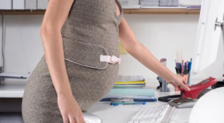 Where to go if you do not pay maternity leave