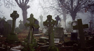 Why not be photographed in a cemetery