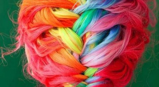 Как выкрасить волосы пастельными мелками?