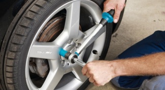 How to use a torque wrench