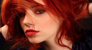 Why men like girls with red hair