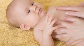 Где делать массаж ребенку - дома или в поликлинике?