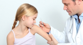 Делать ли прививки ребенку
