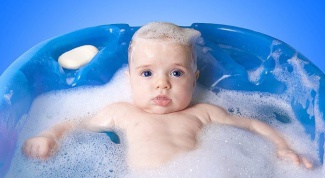С какого возраста купать ребенка в большой ванне