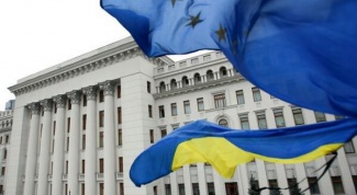 Какие государственные праздники считаются выходными на Украине