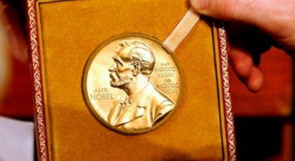 Какие русские писатели были удостоены Нобелевской премии