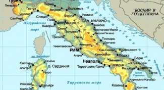 Какие моря омывают Италию