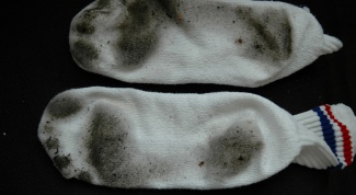 Как сохранить свежий запах носков?