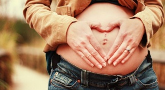 Можно ли делать пирсинг пупка во время беременности