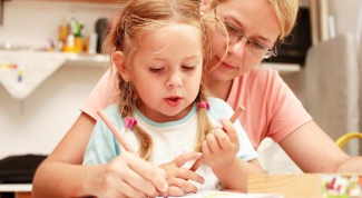 Как помочь ребенку делать уроки