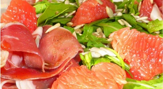 Итальянский салат с пармской ветчиной и грейпфрутом