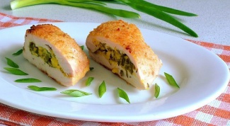 Chicken fillet with cheese and herbs