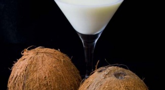 Восстанавливаем волосы с помощью кокосового молочка
