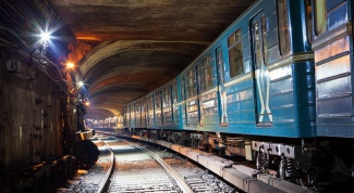 Когда построили первое метро в Москве