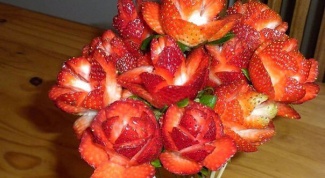 How to make a rose of strawberry