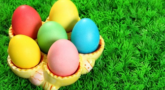 Как приготовить натуральные красители для пасхальных яиц в домашних условиях