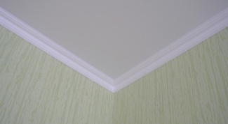 What glue foam ceiling skirting