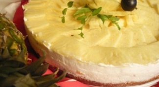 Торт из йогурта и ананаса