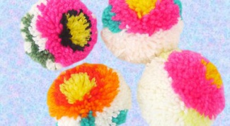 Как сделать разноцветные цветочные помпоны