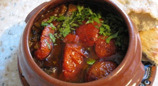 Hot pot with meat in Georgian