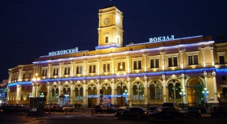 What station in St. Petersburg main