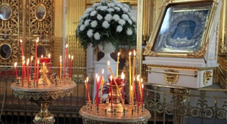 Как ставить свечки в церкви