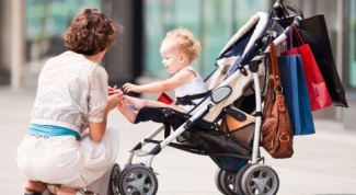 Как выбрать коляску для младенца