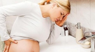 На каком сроке беременности начинается токсикоз