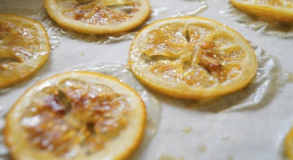 Лимонные чипсы в карамели