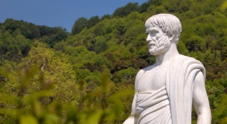 Чем знаменит Аристотель