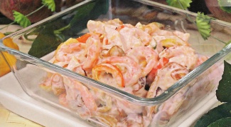  Салат из куриного филе с овощами