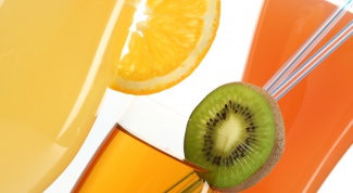 5 фруктовых соков, способствующих похудению