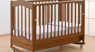 Cot with a pendulum: benefit or harm?