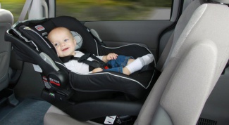 How to choose car seat for newborn baby