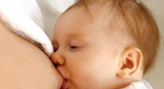 Смешанное кормление новорожденного: мнение врачей