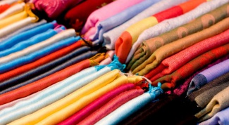 Как выбрать шарф в подарок