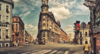Санкт-Петербург: город, которого нет?